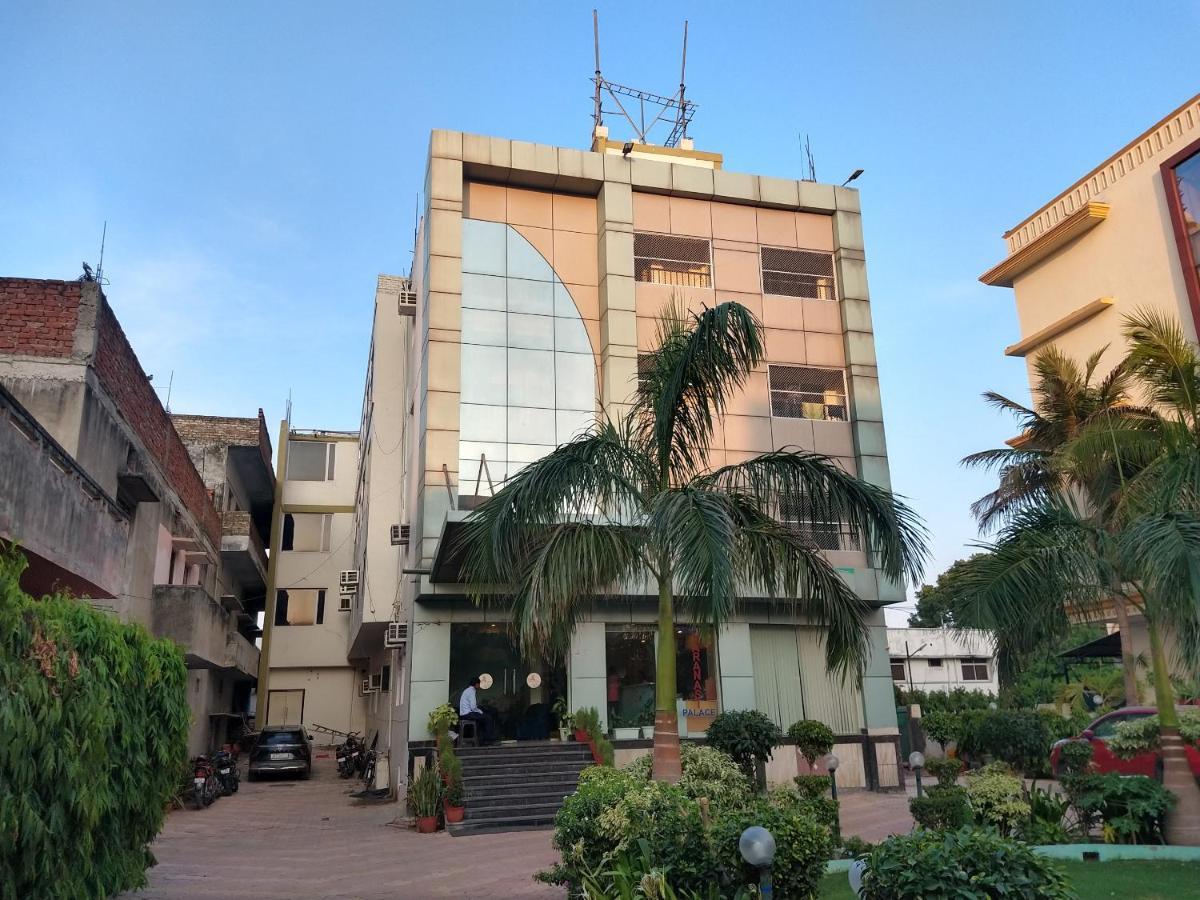 Varanasi Palace Экстерьер фото